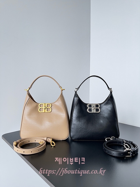 발렌시아가 logo-plaque tote bag BB 소프트 토트백 (2color)